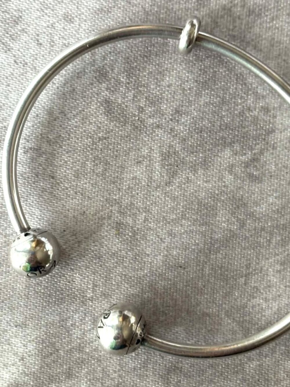 PANDORA - Open Bangle - Size 2 - 50$